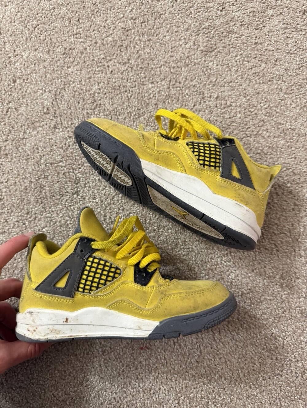 Nike Air Jordan 4 Retro Lightning YOUTH size 12C Yellow Model BQ7669-700